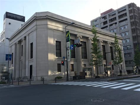 Include (or exclude) self posts. 三井住友銀行横浜支店（横浜関内の近代建築）