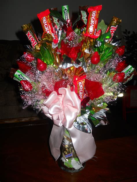 Diy Candy Bouquets Diy Valentines Candy Bouquet Candy Boquets