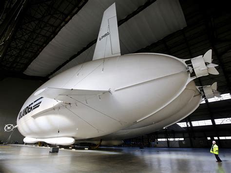 Airlander 10 Airship Worlds Largest Aircraft Gets Off The Ground