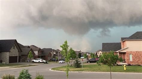 3 of 6 tornado london ontario original footage june 22 2008. June 17th, 2017, Ilderton Strong Rotation & Brief Tornado - YouTube