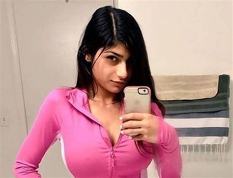 Dont Mess With Former Porn Star Mia Khalifa — Or Her Favorite Sports