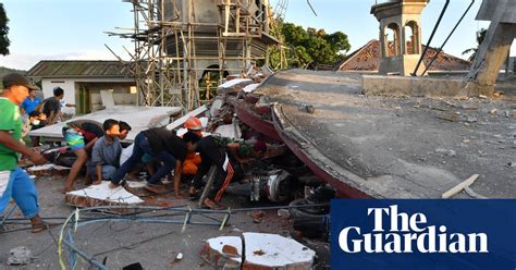 Aftermath Of Deadly Earthquake On Lombok In Pictures World News The Guardian