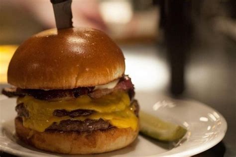The 10 Best Burgers In America Huffpost