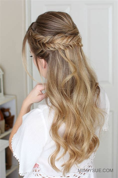 Collection by anu yew • last updated 6 days ago. Easy Half Up Prom Hair | MISSY SUE