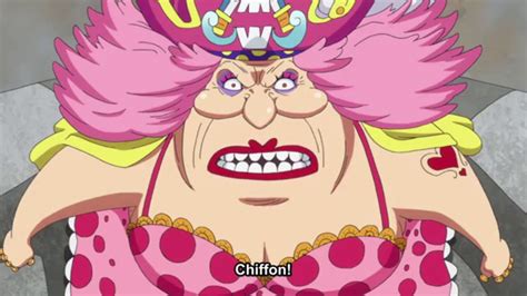 Chiffon Try To Stop Big Mom One Piece Episode 840 Youtube