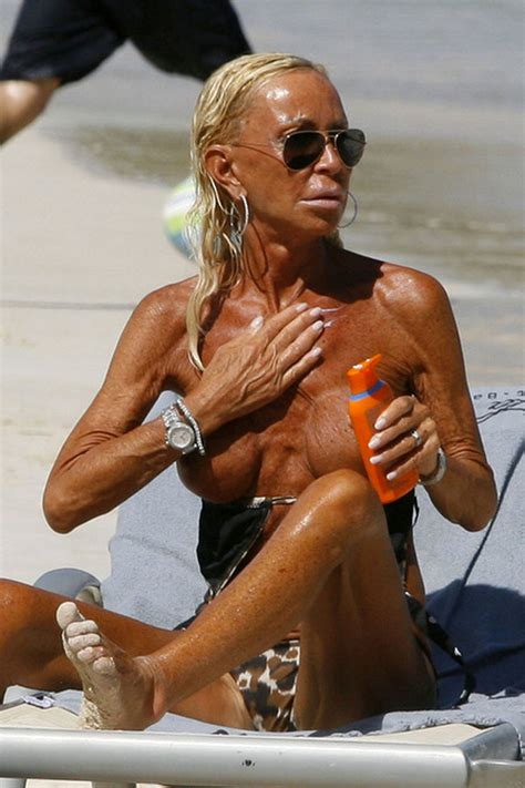 Donatella Versace Cought Exposing Her Big Tits On Beach Hot Sex Picture
