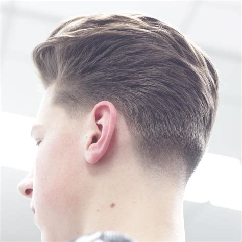 2018 Men's Hair Trend: Movenment and Flow