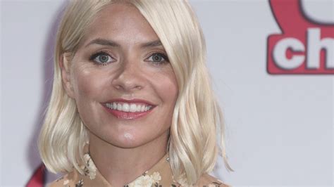 Holly Willoughby Says Difficult Goodbye To This Morning