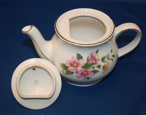 Vintage Sadler English Teapot Flower Patter With Gold Accents 1 12