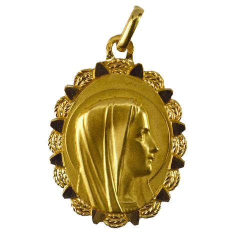 French Virgin Mary 18k Yellow Gold Medal Pendant At 1stdibs
