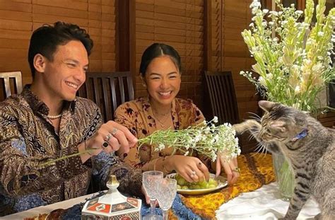 Jefri Nichol Pamer Foto Bareng Cewek Cantik Erika Carlina Singgung