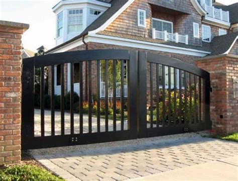 32 Wooden Gate Ideas To Elevate Your Homes Aesthetics