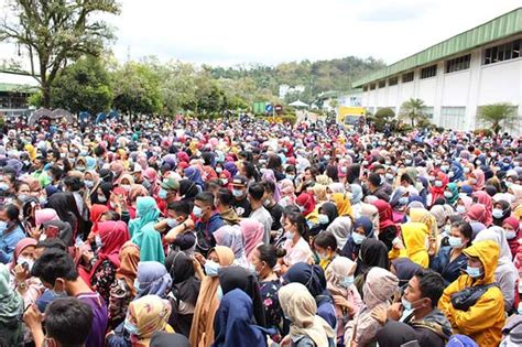 Maybe you would like to learn more about one of these? Buruh Bergerak, Pengusaha Kalap | radarsukabumi.com