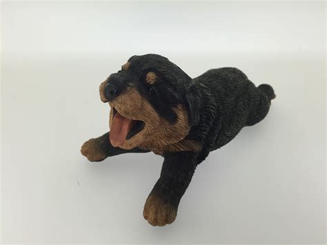 Living Stone Rottweiler Puppy Dog Figurine Ornament T E03928