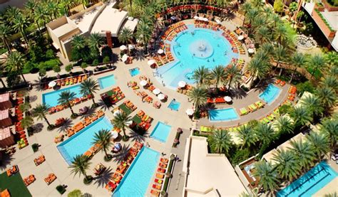 Best 16 Las Vegas Hotels For Kids Hotelscombined Best 16 Las Vegas