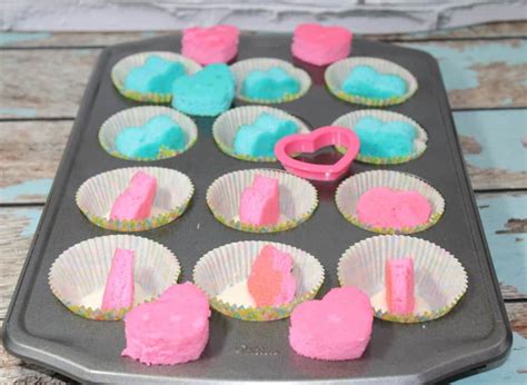 Get a professional photographer to take fancy photos of you, have a big. Teaspoon Of Goodness - Gender Reveal Cupcakes