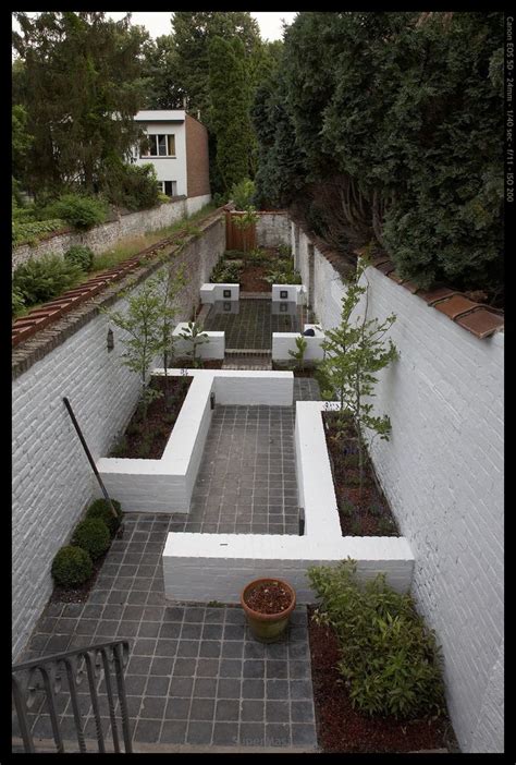 Long Narrow Garden Design Ideas