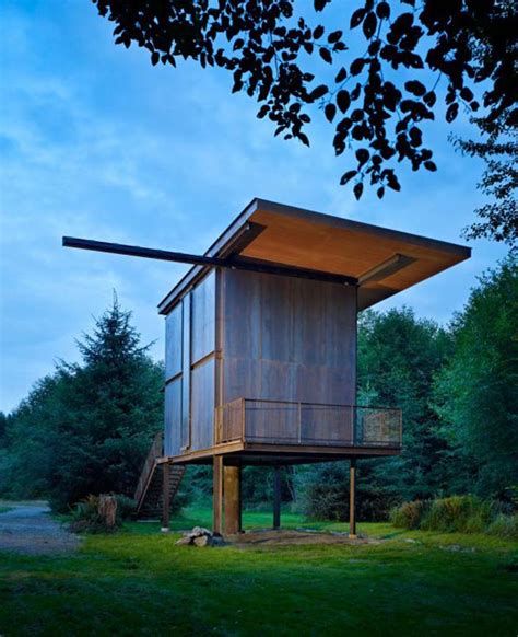 350 Square Foot Cabin Receives Award For Low Maintenance Design