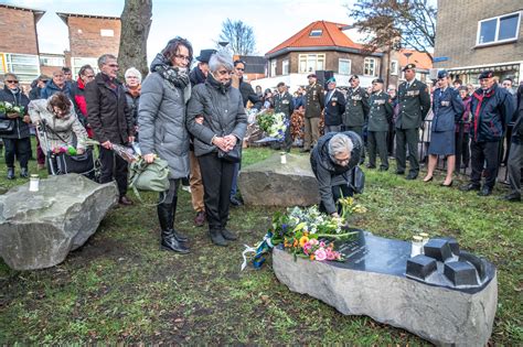 ‘vergeten Bombardement Na 75 Jaar Voor Het Eerst Herdacht In Zwolle