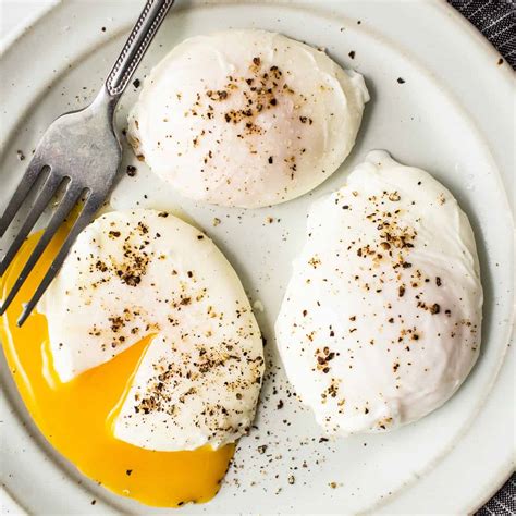 Perfect Poached Eggs Fit Foodie Finds