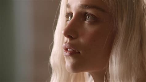 Game Of Thrones Daenerys Stormborn In Her Full Grace Pic Of 18