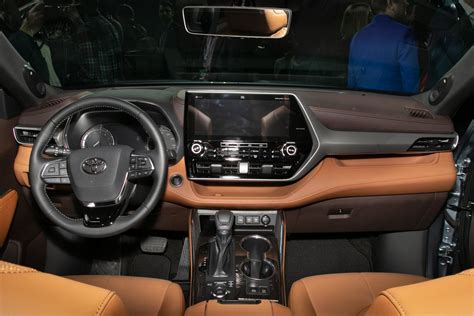 View toyota highlander interior photos and images. 2021 Toyota Highlander Interior - Car Wallpaper