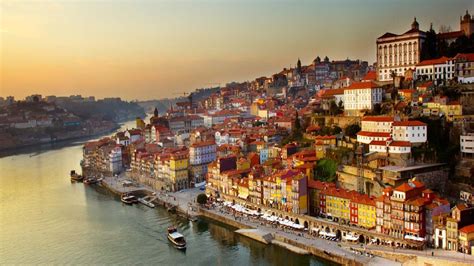 Our esplanades are now open! Portugalia - orase istorice, castele unice, plaje fabuloase