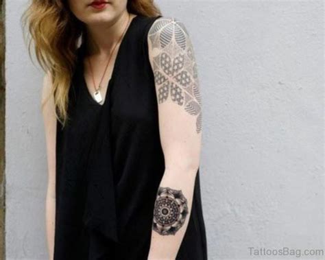 77 Astonishing Geometric Shoulder Tattoos