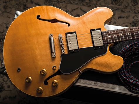 An Oral History Of The Gibson Es 335