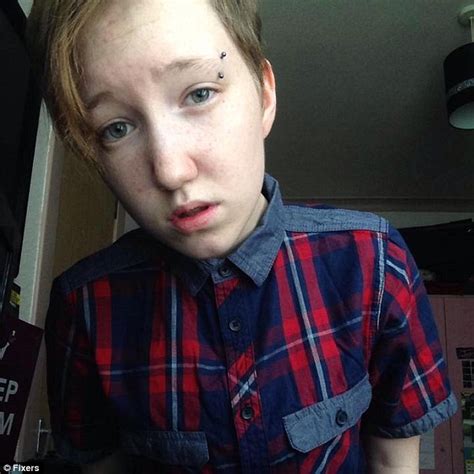 Teenager Rebekka Howie Is Gender Fluid And Reveals How She Leads A