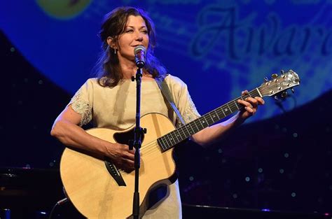 amy grant shows off open heart surgery scar