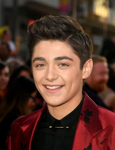 Actor Asher Angel On The Red Carpet At The Shazam Movie Premiere He