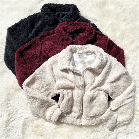 fuzzy wuzzy bear jacket sweater weather aesthetic outfits pocket pouch faux fur comfort