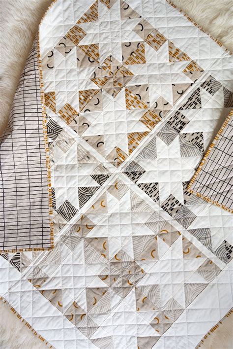 Make A Neutral Quilt With The Stars Hollow Pattern Suzy Quilts