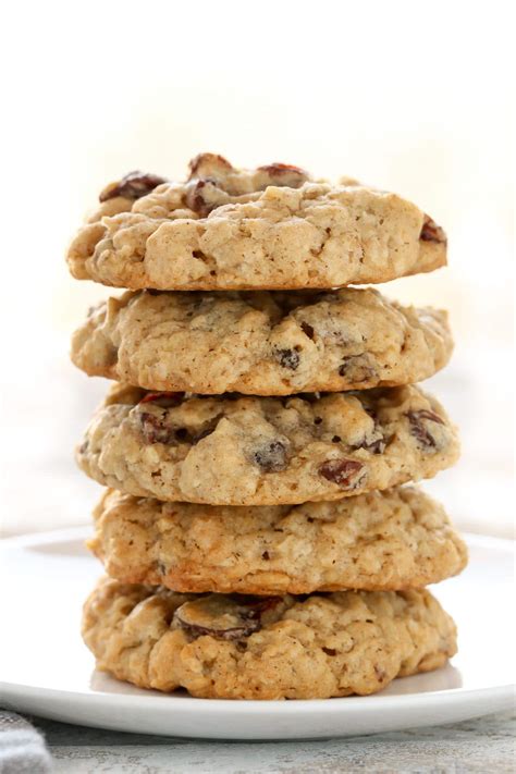 Soft And Chewy Oatmeal Raisin Cookies