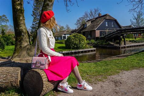 Giethoorn Netherlands Is It Worth Visiting From Amsterdam Andoreia
