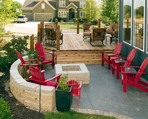 Deck Builder In Kansas City Traditional Patio Kansas City By