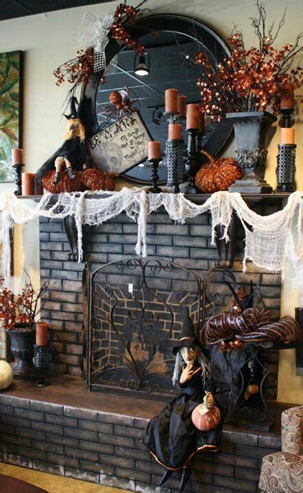 In my last post, how to create vignettes in decorating, i taught you the four basic steps needed to create a gorgeous vignette. Halloween mantle | Halloween mantel decor, Halloween ...