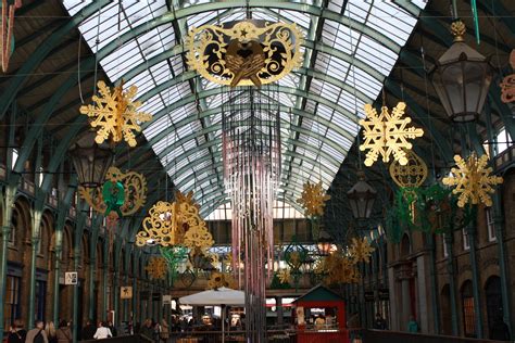 Christmas In The United Kingdom Covent Garden Market In London