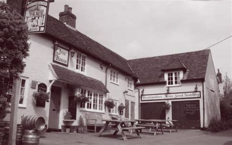 5 Haunted Southampton Pubs To Visit For Halloween Spooky Isles