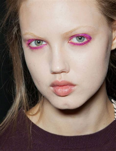 Lisa Eldridges Ss 2013 Make Up Round Up Bright Pink Eye Makeup Pink Eye Makeup Lisa Eldridge