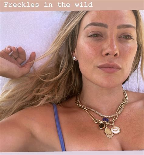 Popoholic On Twitter Hilary Duff Gives Us A Boobtastic And Cleavagy