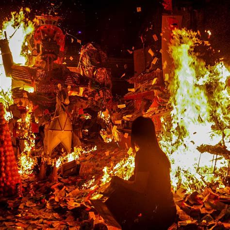 The hungry ghost festival is actually only one day most of us assume that the hungry ghost festival is a celebration lasting one whole month. Netizens Find it Hilarious Seeing Paper Face Masks For ...