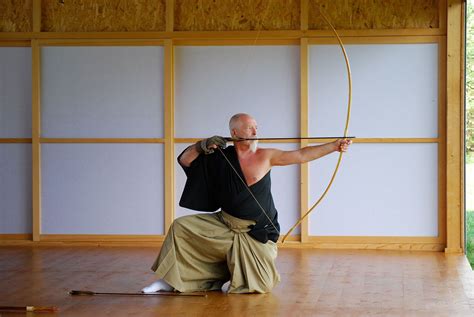 White Rose Kyudojo Archery Arrows Bow Arrows Yumi Bow Samurai Japan