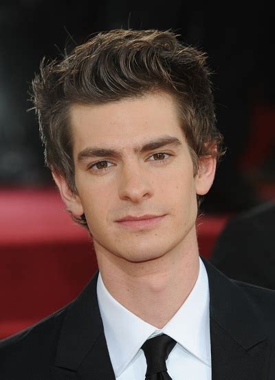 Andrew's paternal grandfather, samuel garfinkel, was born in london, to sarah and harry garfinkel, who were polish jewish immigrants; Andrew Garfield Doğum Tarihi 20 Ağustos 1983 Tarihte Bugün