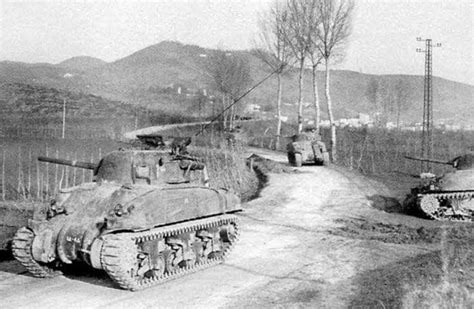 M4 Shermans In Filettol Italy 1945