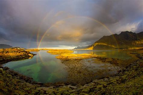 Unusual Quadruple And Triple Rainbows In New Zealand And Norway