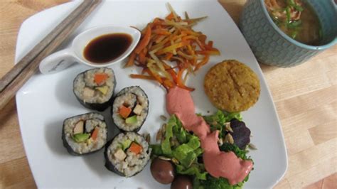 La alimentación macrobiótica más que una dieta semanal de alimentos predefinidos es el resultado de una serie de principios o pautas generales que aplicamos a la elección y elaboración de nuestro. comida-macrobiotica | BellezaPura