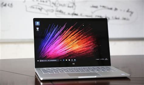 Despite how thin it looks, it is deceptive powerful with up to 3x higher processing speeds, 15% faster ram speeds, and 2.1x times higher graphics performance on a dedicated graphics card. Xiaomi Mi Notebook Air de 12.5 polegadas é oficial ...
