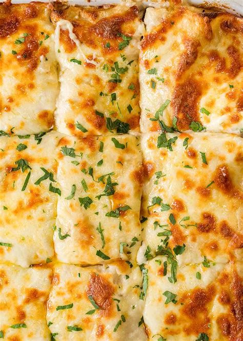 In a large saucepan or pot over medium heat, heat the olive oil. White Chicken Lasagna | RecipeTin Eats